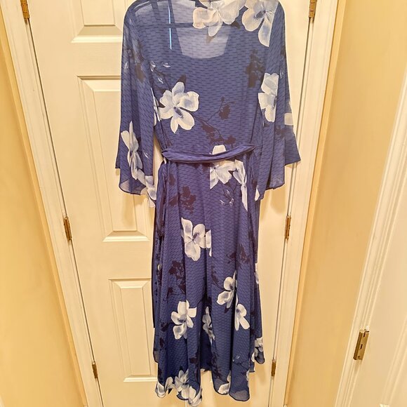 Blue Floral Kimono-Style Dress – Size 14 - Picture 2 of 12